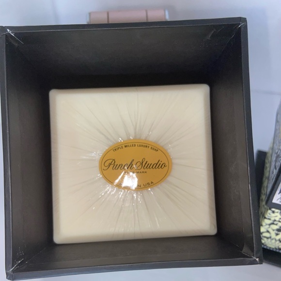 Punch Studio Honey Soap Bars Keepsake Gift Boxes, Soaps are New & Sealed - Picture 5 of 17